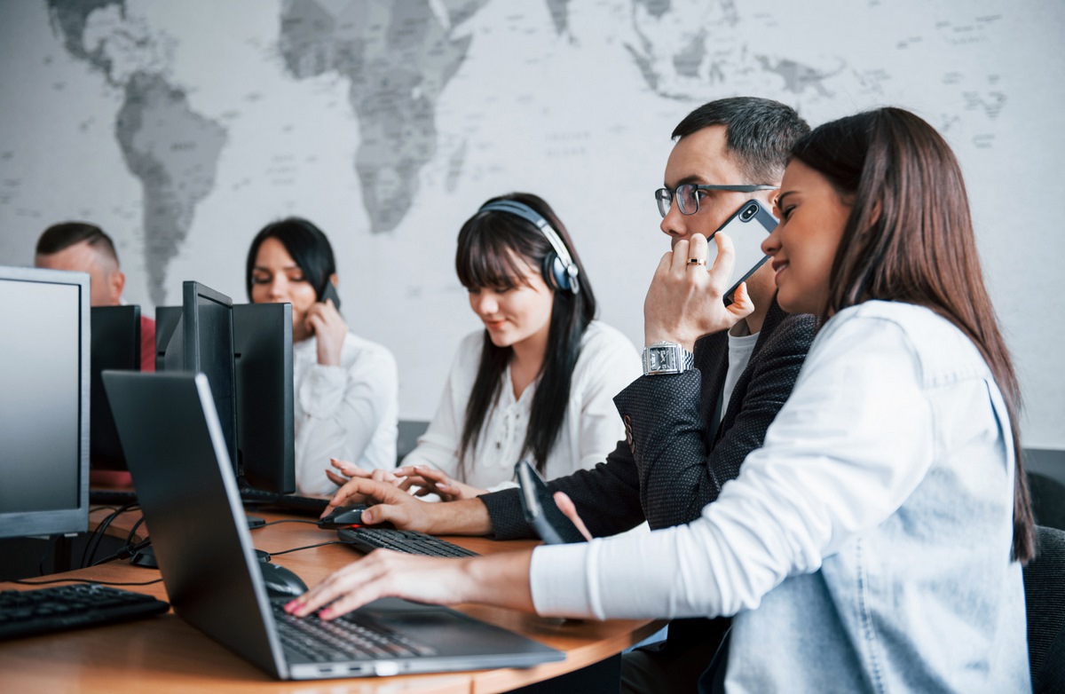 3 Ways VoIP Can Enhance Your Employees’ Collaboration: Here’s How